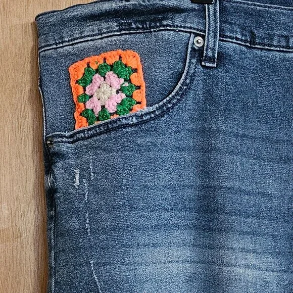 Jessica Simpson 24W Infinity High Waist Buttonfly Jean Shorts - Picture 9 of 13